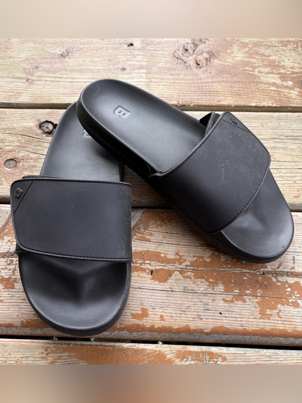 Bench Black Flip Flops Sandals - Size 7